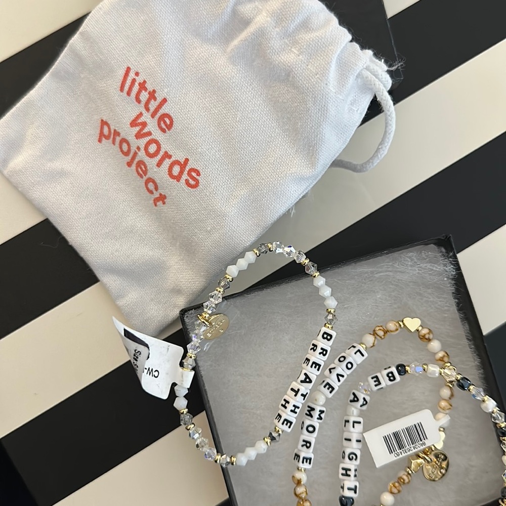 Little words project bracelet set